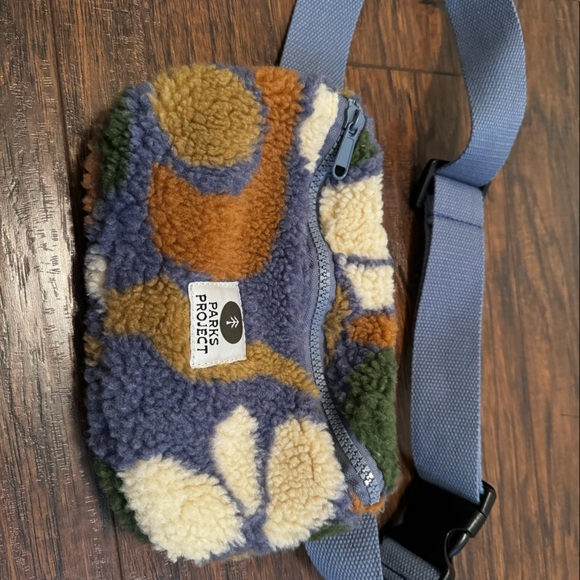 Parks Project Fanny Pack - Picture 2 of 2